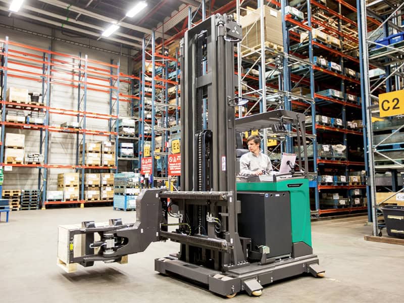 Forklift transport in Hull and Humberside (800 x 600 px) (2)